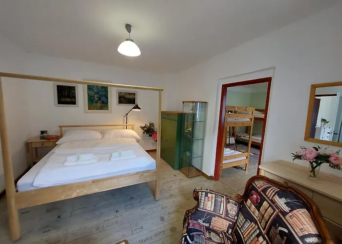 Modre Okno Nyaraló *